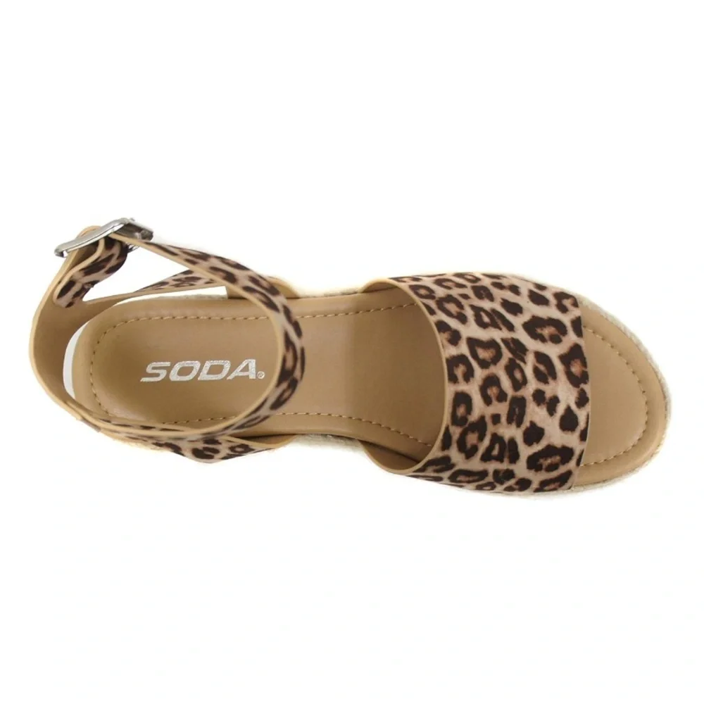 SODA Open Toe Buckle Ankle Strap cheetah Espadrilles Platform wedge size 8